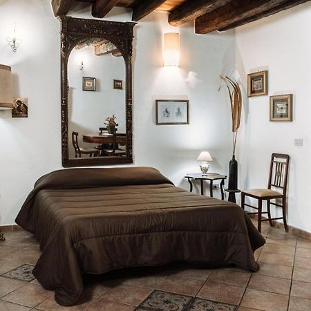 Filippo'S Holiday House Hotel Palermo Ngoại thất bức ảnh